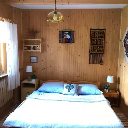 Anna Quarto em Acomodações Particulares *